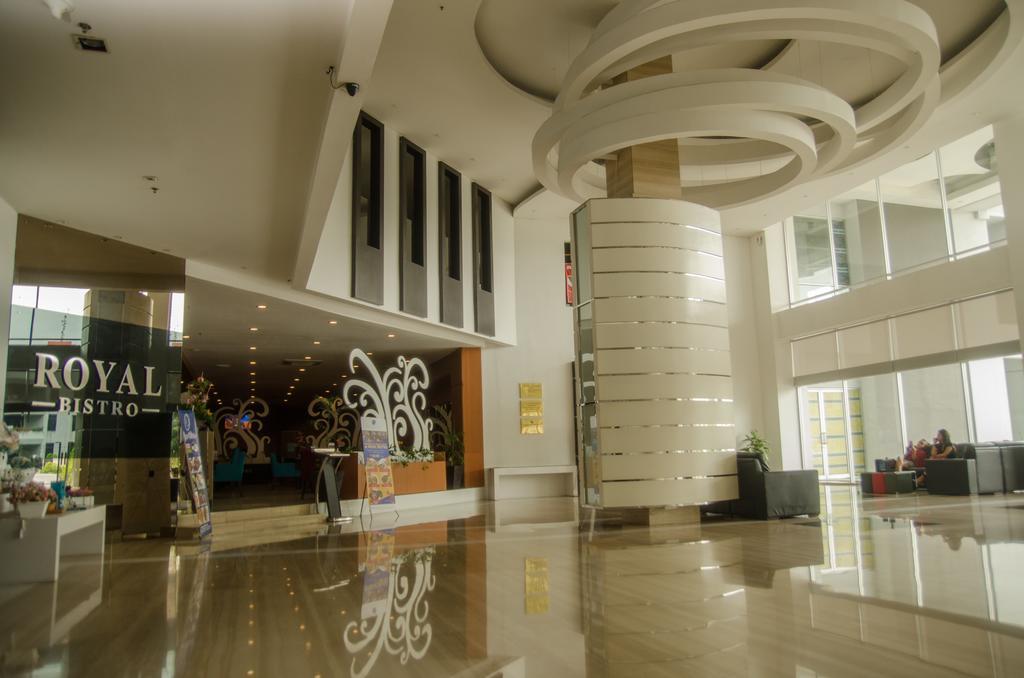 Royal Suite Condotel Medan Exterior foto