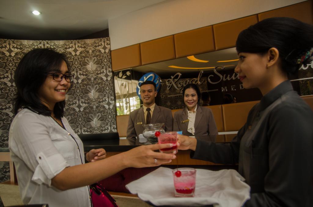 Royal Suite Condotel Medan Exterior foto