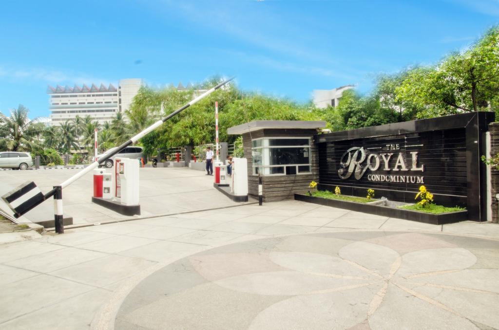Royal Suite Condotel Medan Exterior foto