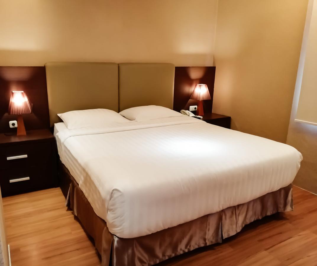 Royal Suite Condotel Medan Exterior foto