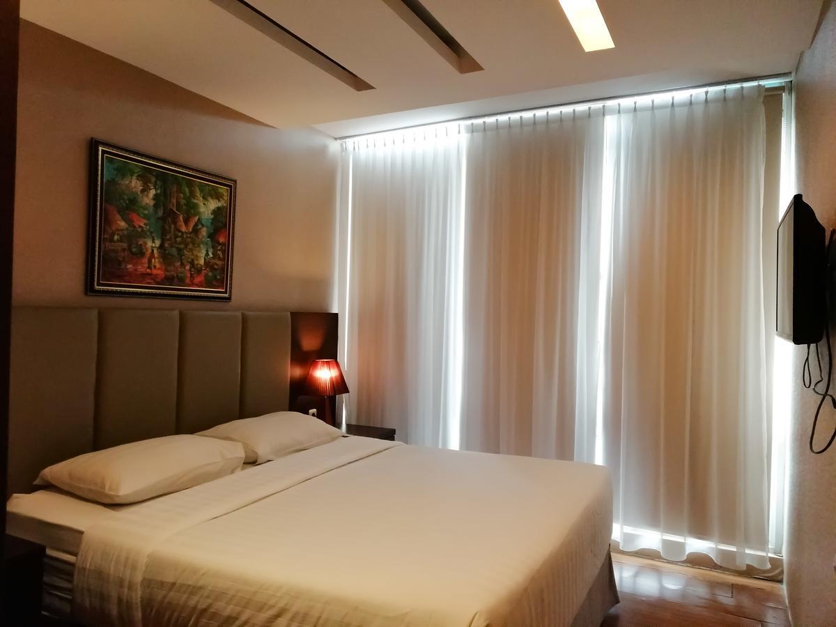 Royal Suite Condotel Medan Exterior foto
