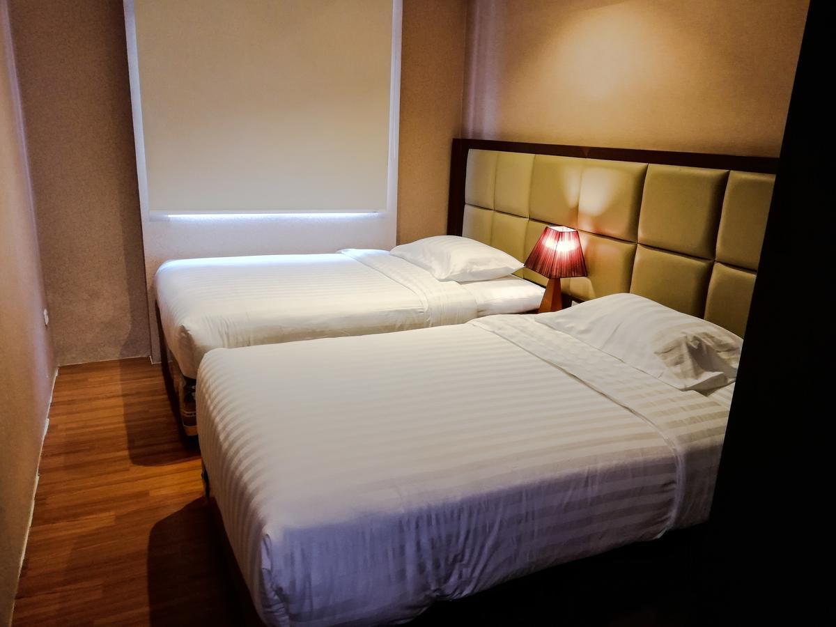 Royal Suite Condotel Medan Exterior foto