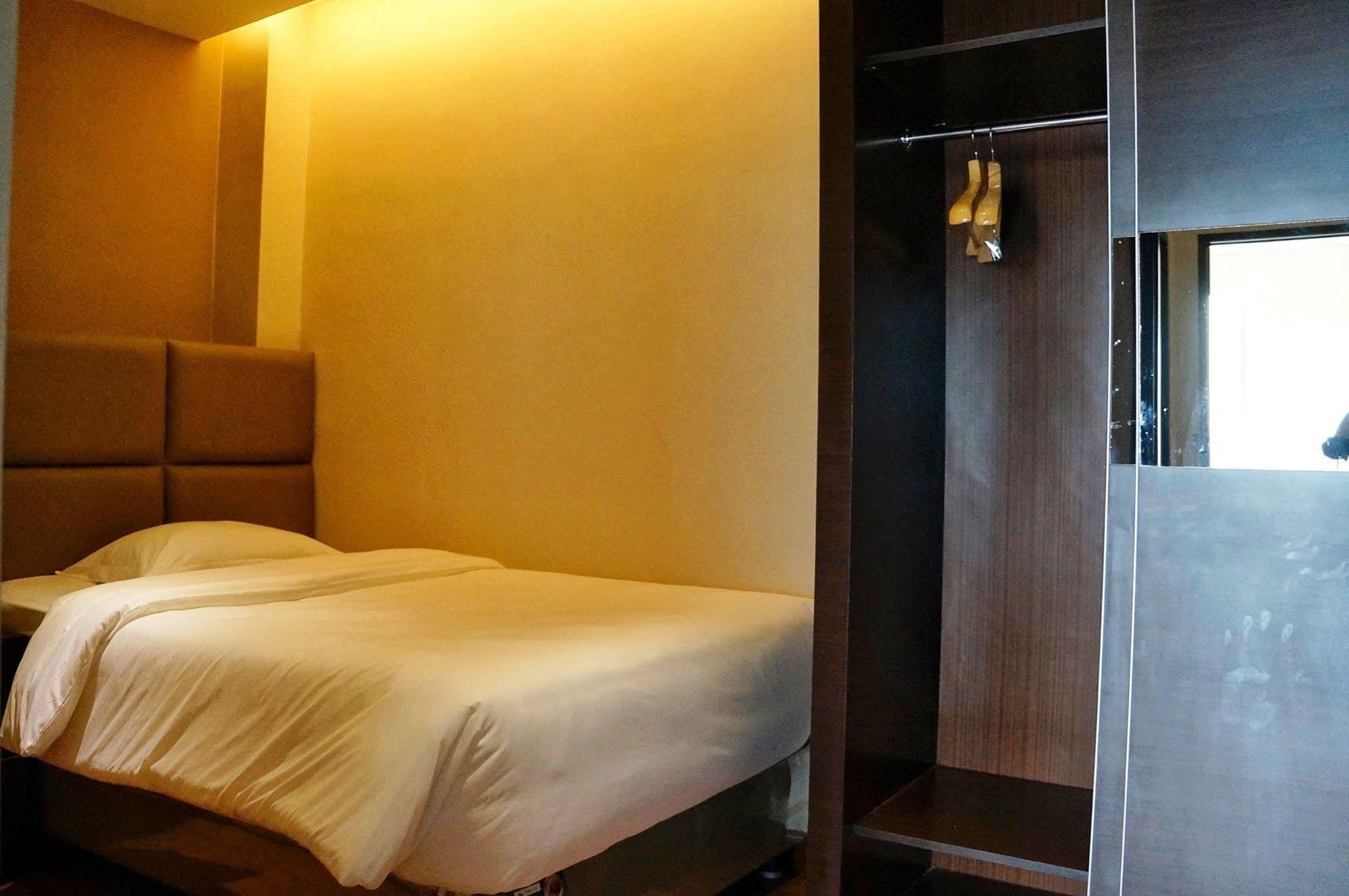 Royal Suite Condotel Medan Exterior foto